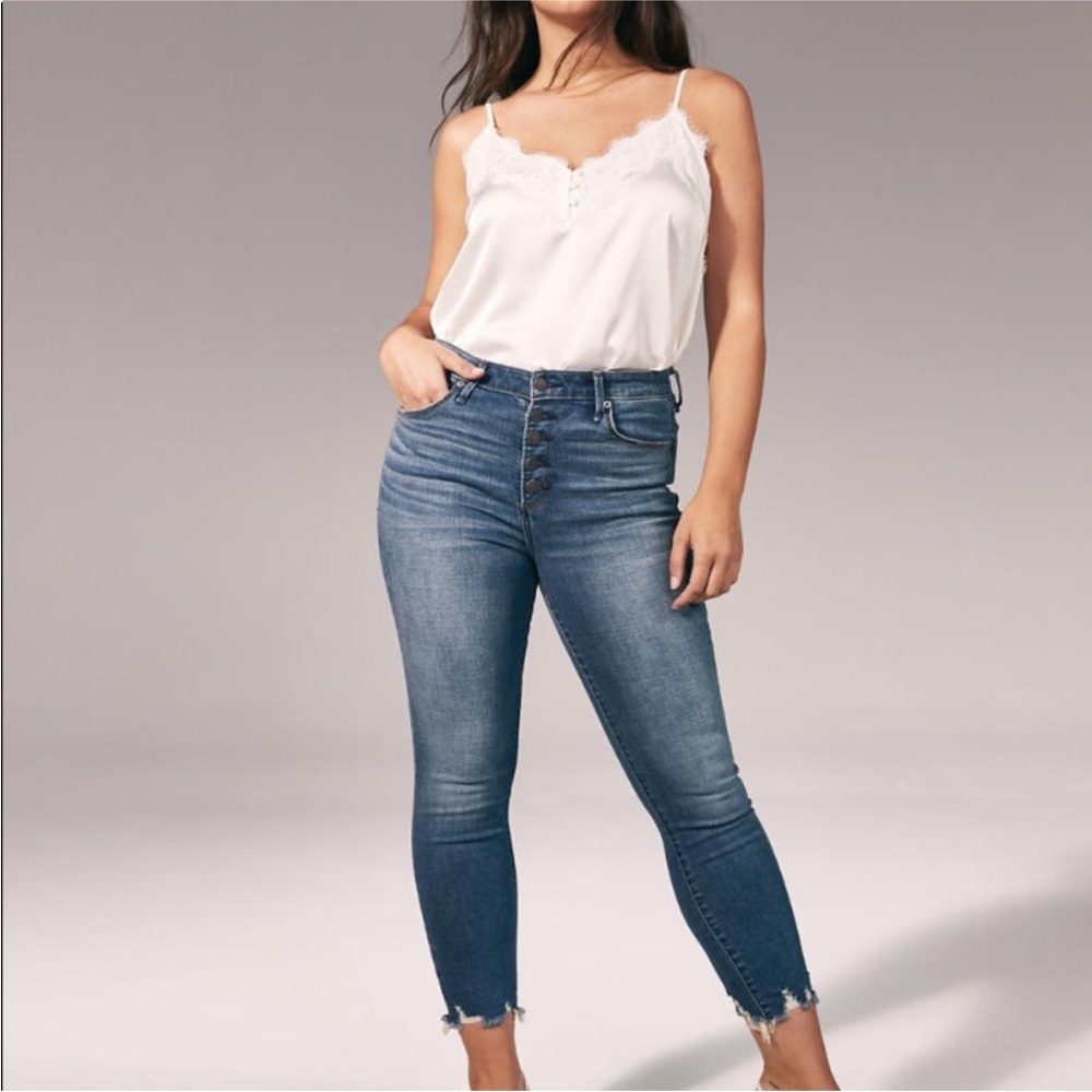 Abercrombie & Fitch High Rise Super Skinny Ankle Jeans || Size 27